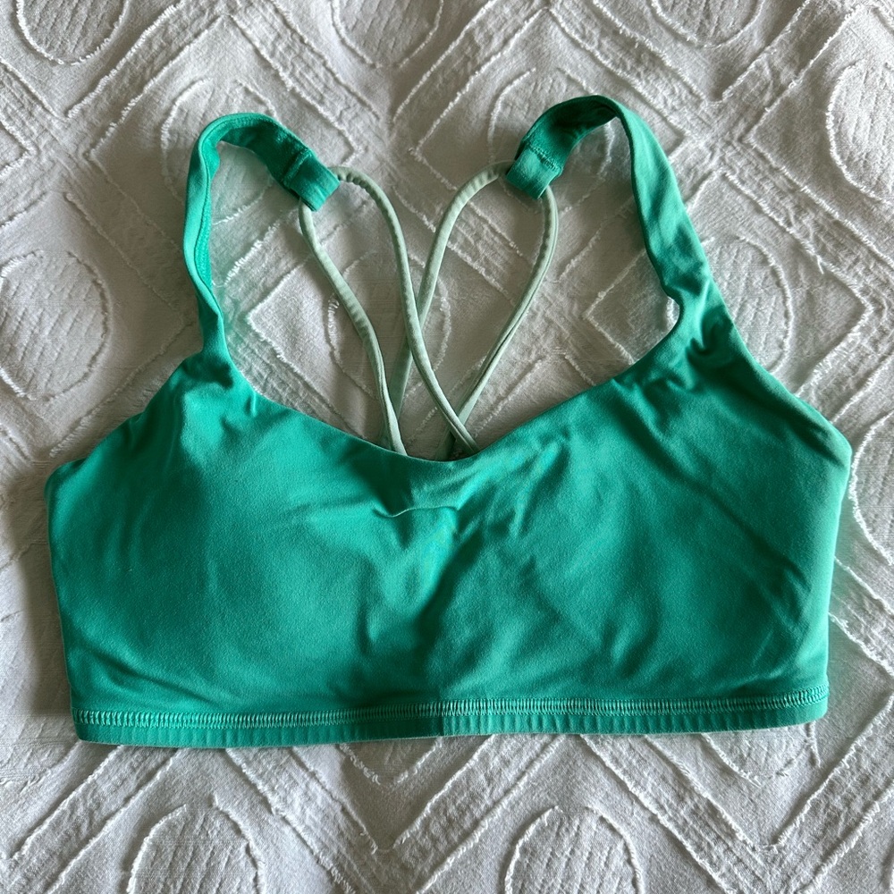 Lululemon Free to Be Sports Bra